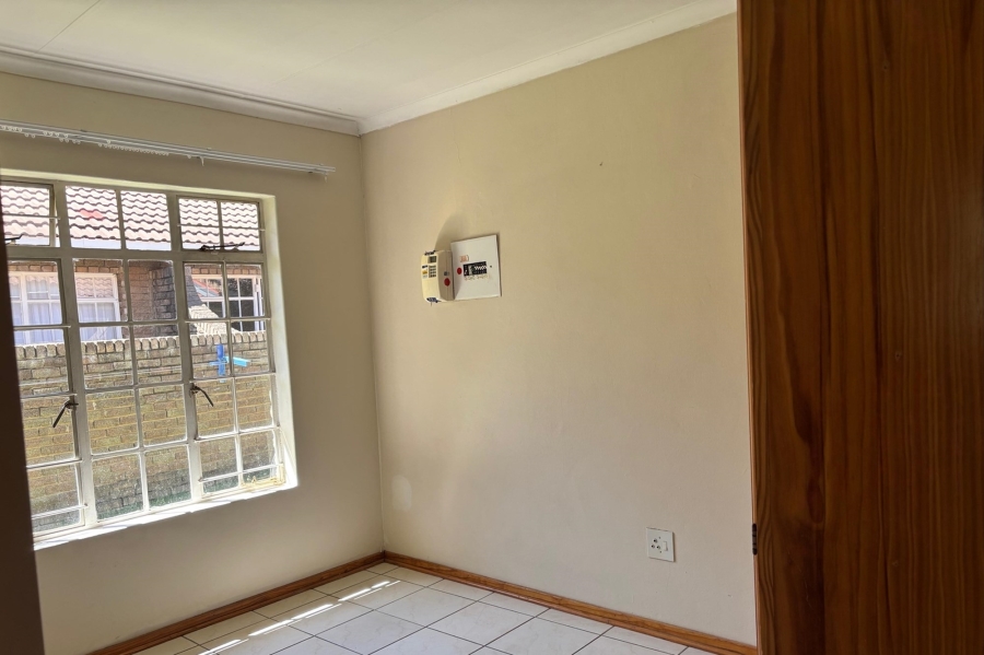 To Let 2 Bedroom Property for Rent in Harrismith Free State